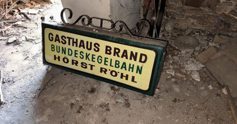 Leucht-Reklame und andere Zeitzeugen